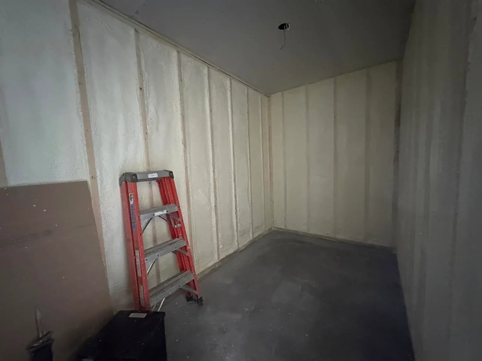 Closed Cell Spray Foam