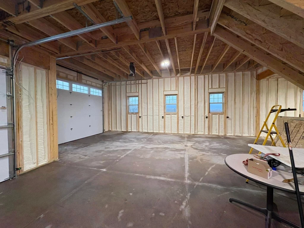 Spray Foam Insulation vs Traditional Insulations A Complete Comparison Spray Foam Insulation vs Traditional Insulations A Complete Comparison
